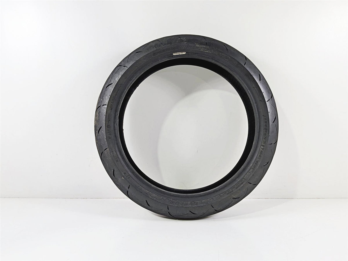 Used Front Motorcycle Tire Dunlop Sportmax Roadsport 2 120/70-R17 58W DOT2624 45238704-Mototech271