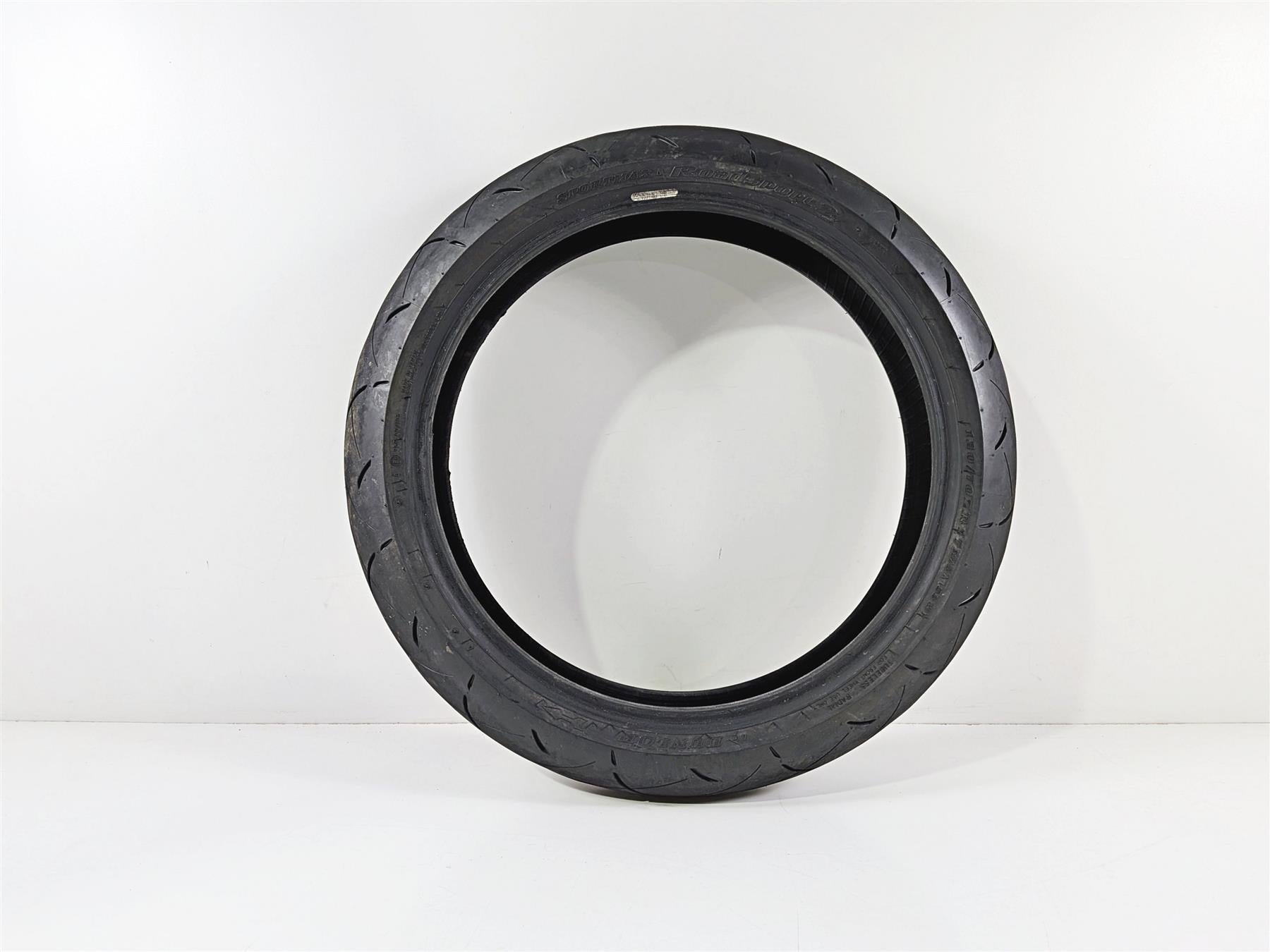 Used Front Motorcycle Tire Dunlop Sportmax Roadsport 2 120/70-R17 58W DOT2624 45238704-Mototech271