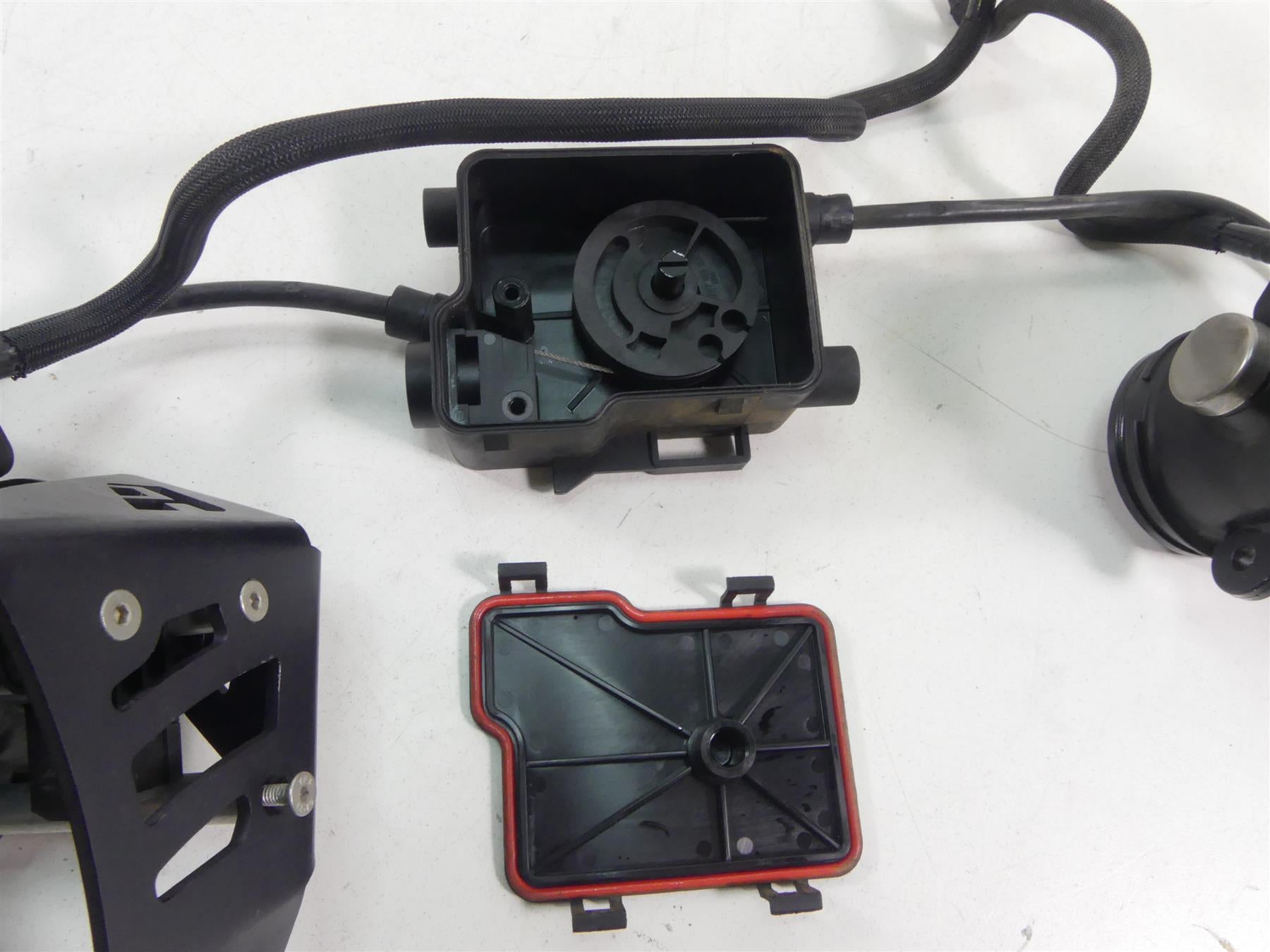2013 BMW R1200GS K255 Adventure Bing Throttle Body Set & Cables 13547705240 {{ shop.shopifyCountryName }} - Mototech271