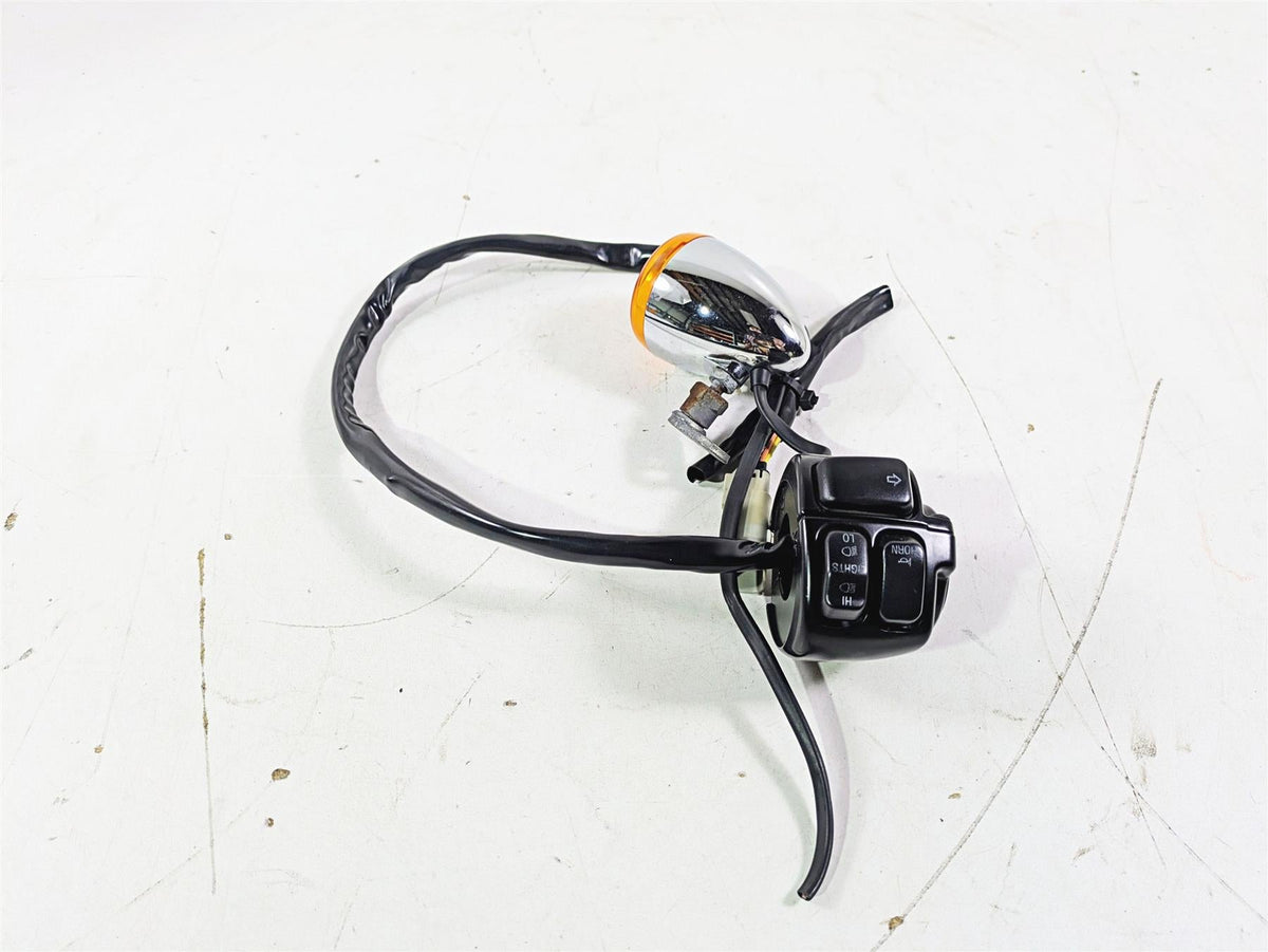 2009 Harley FXCWC Softail Rocker Left Hand Control Switch + Turn Signal 71682-06 {{ shop.shopifyCountryName }} - Mototech271