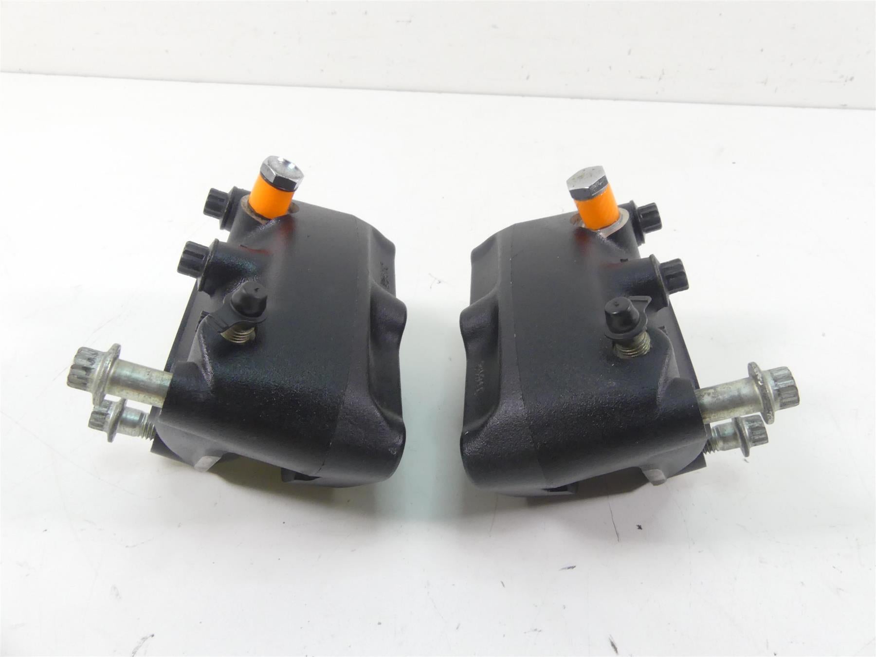 2002 Harley Touring FLHRCI Road King Front Brake Caliper Set 44023-00 44046-00 {{ shop.shopifyCountryName }} - Mototech271