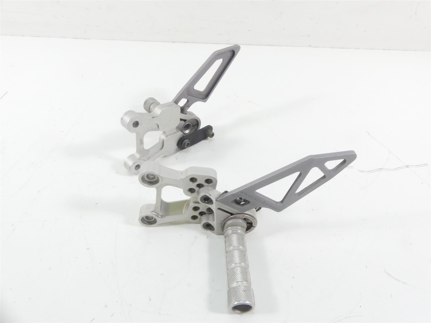 2004 Aprilia RSV 2 1000R Mille Front Aculine Rearsets Footpeg Set 6688629 {{ shop.shopifyCountryName }} - Mototech271