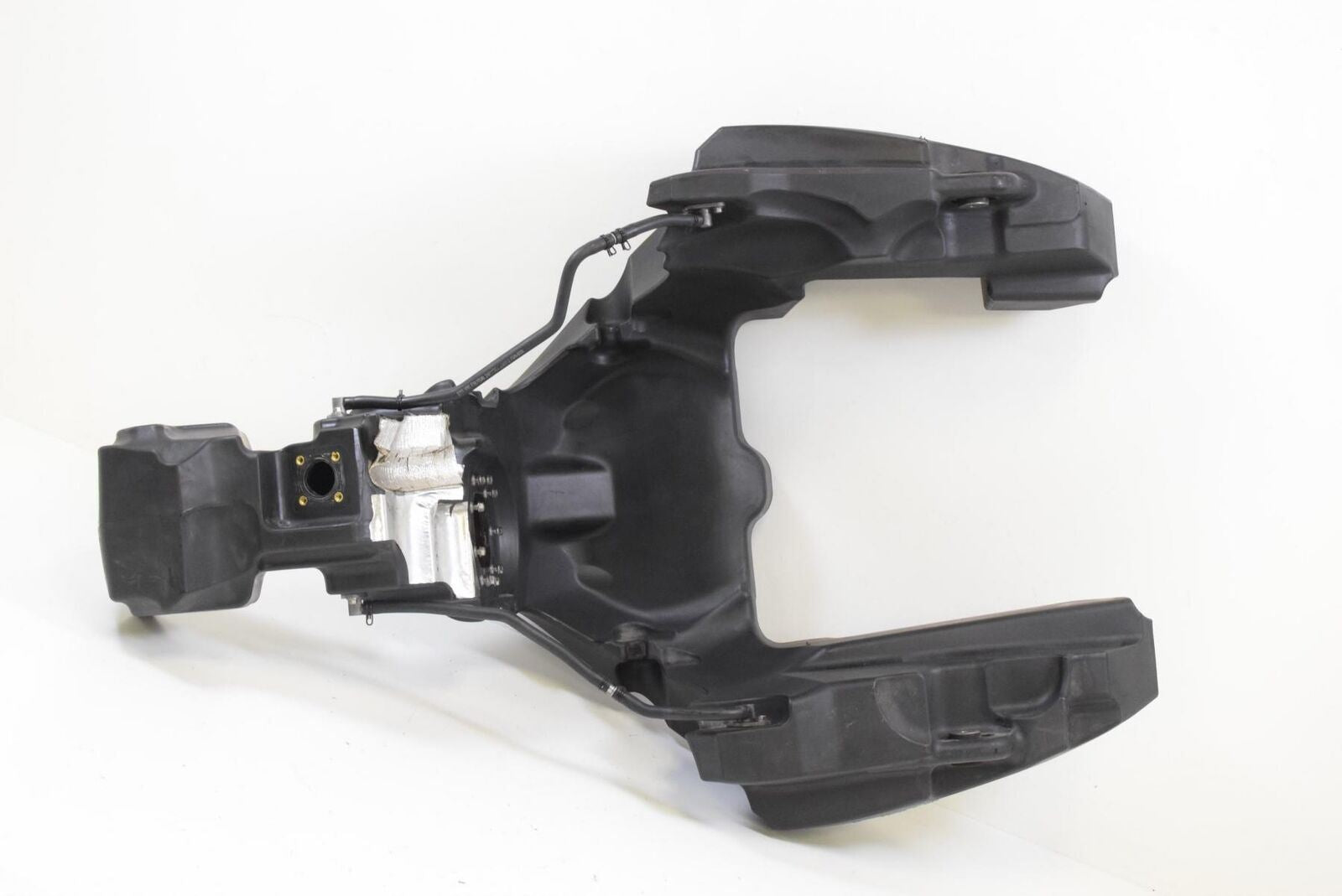 2013 Triumph 1215 Trophy SE Fuel Gas Petrol Tank Reservoir NICE T2401117 {{ shop.shopifyCountryName }} - Mototech271