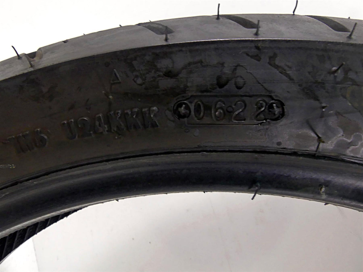 Used Front Motorcycle Tire Shinko SR777 130/70B18 67-0027 {{ shop.shopifyCountryName }} - Mototech271