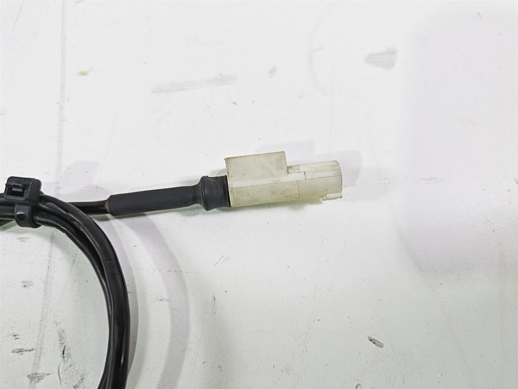 2004 BMW R1150GS R21 Rear Abs Brake Wheel Speed Sensor 34327670028 {{ shop.shopifyCountryName }} - Mototech271