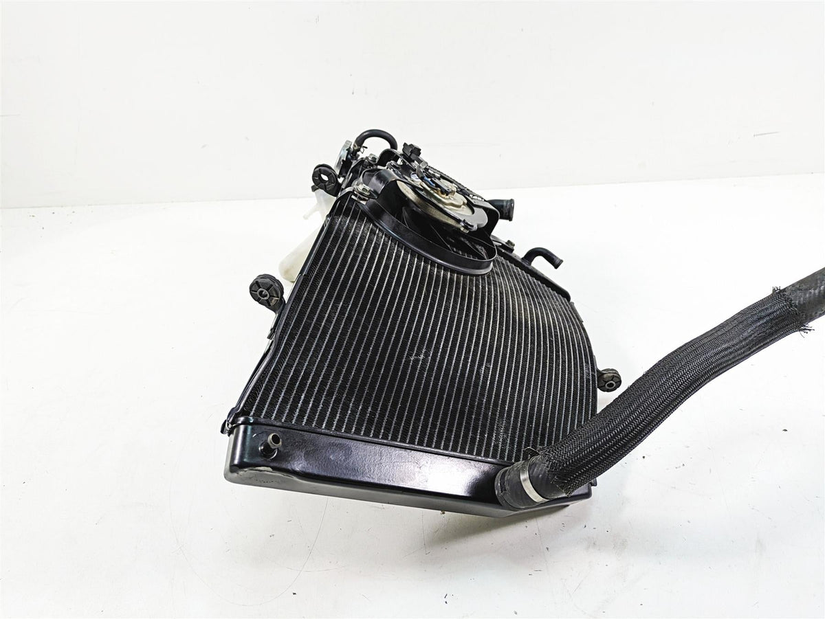2009 Suzuki GSXR750 K9 Radiator Fan Hoses Reservoir Set - Read 17710-01H10 {{ shop.shopifyCountryName }} - Mototech271