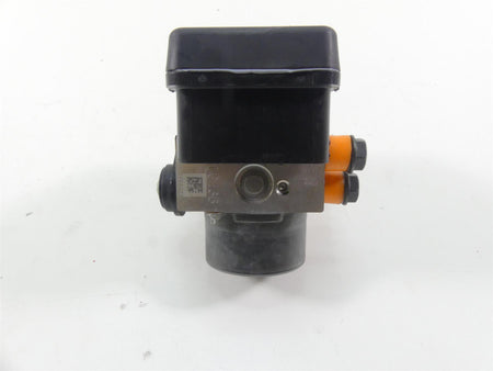 2014 Ducati Hypermotard 821 SP Abs Brake Pump Pressure Module 54240331B {{ shop.shopifyCountryName }} - Mototech271