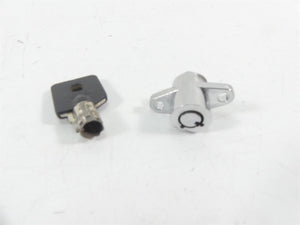 2014 Harley Touring FLHX Street Glide Ignition Switch Key Lock Set 71400012