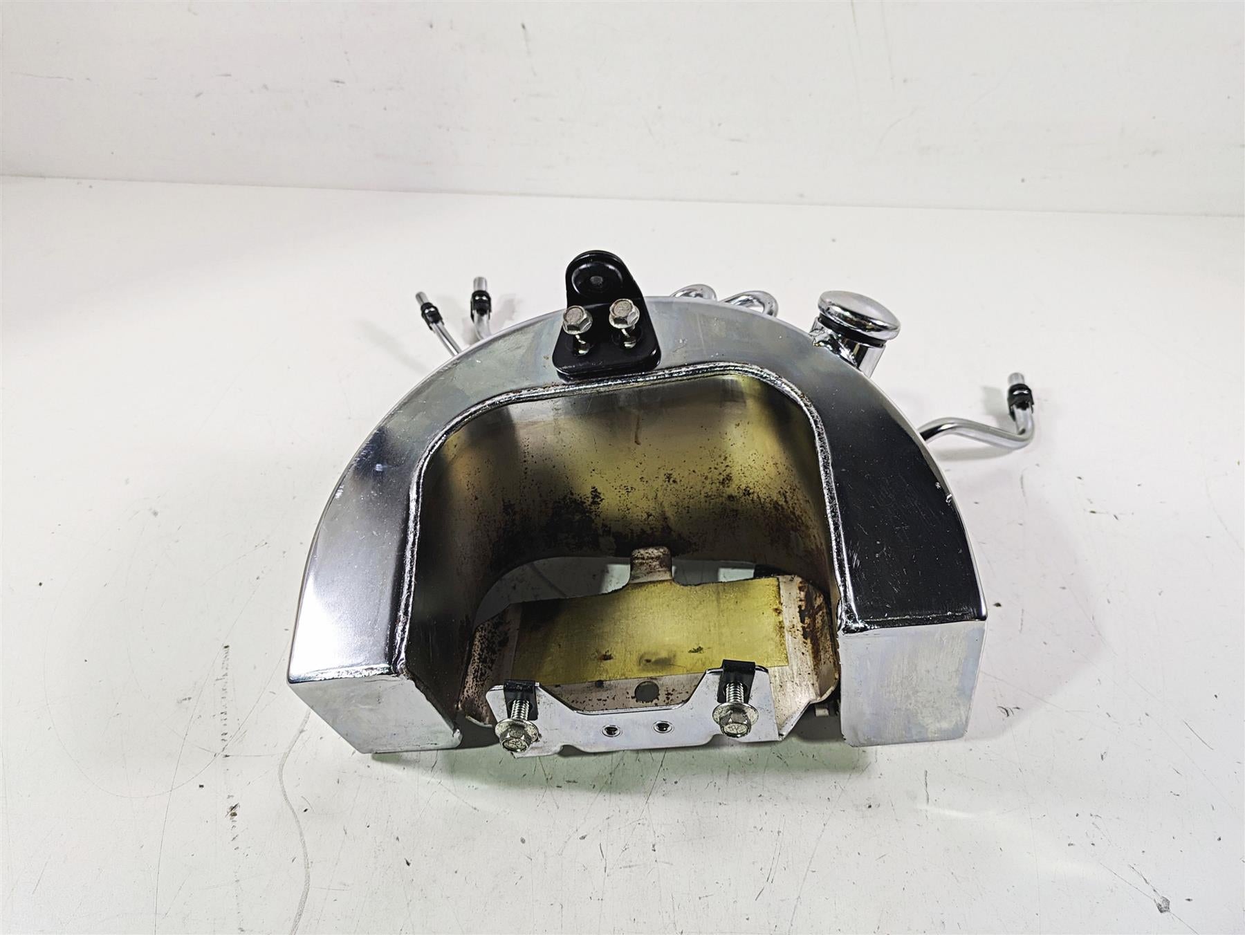 2005 Harley Softail FLSTFSE CVO Fat Boy Oil Tank Reservoir & Lines 62498-00A {{ shop.shopifyCountryName }} - Mototech271