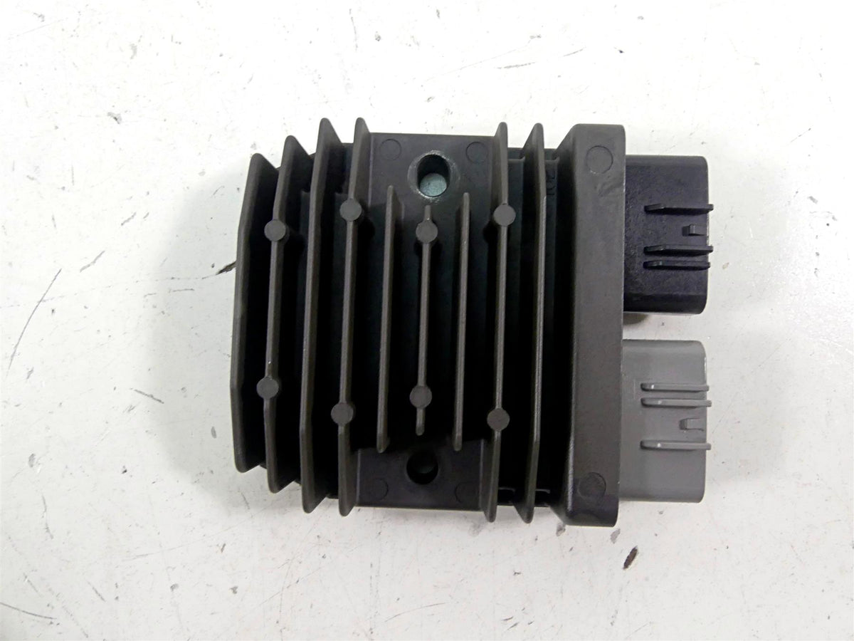 2018 BMW S1000RR K46 Rectifier Voltage Regulator FH020CA 12317718422 {{ shop.shopifyCountryName }} - Mototech271
