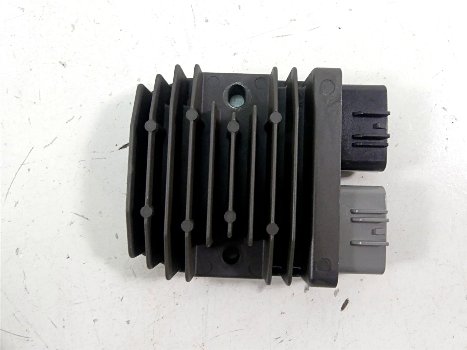 2018 BMW S1000RR K46 Rectifier Voltage Regulator FH020CA 12317718422 {{ shop.shopifyCountryName }} - Mototech271