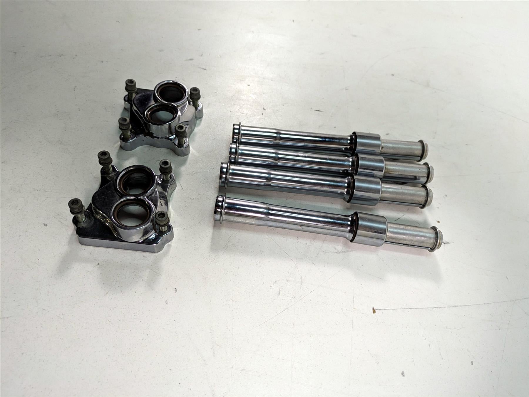 2000 Harley Dyna FXDL Low Rider Lifter & Push Rod Chrome Cover Set 17965-99 {{ shop.shopifyCountryName }} - Mototech271