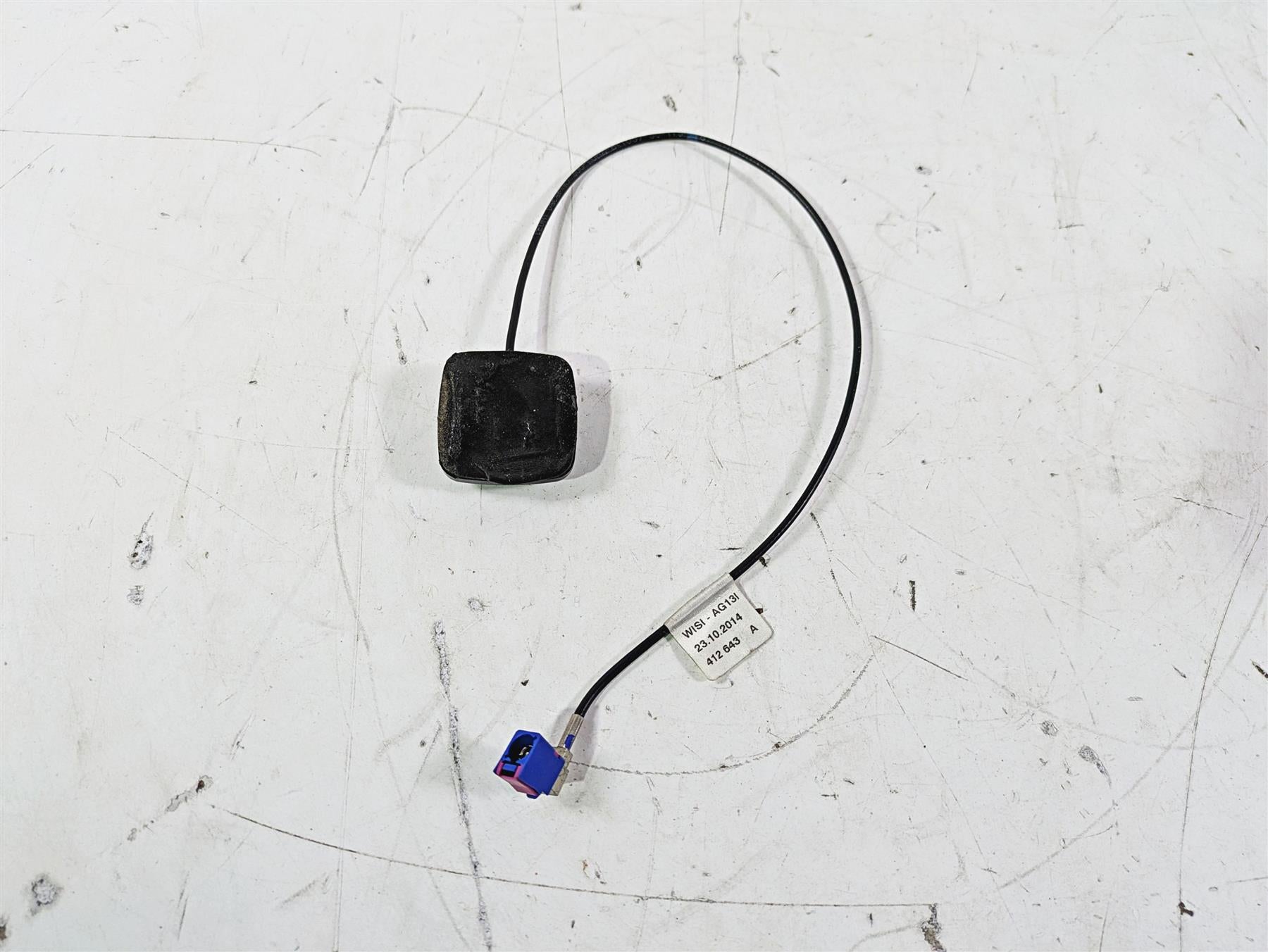 2015 Harley Touring FLHTKL E -Glide Low Gps Antenna Wiring 76000222 {{ shop.shopifyCountryName }} - Mototech271