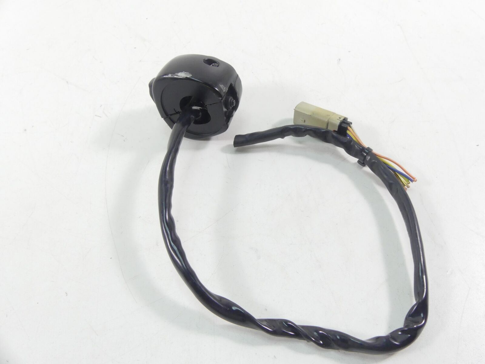 2015 Harley VRSCF Muscle V-Rod Left Control Switch Blinker Lights -Read 71682-06 {{ shop.shopifyCountryName }} - Mototech271