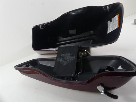 2017 Harley Touring FLHTKL Electra Glide Right Saddlebag Saddle Bag 90200412 {{ shop.shopifyCountryName }} - Mototech271