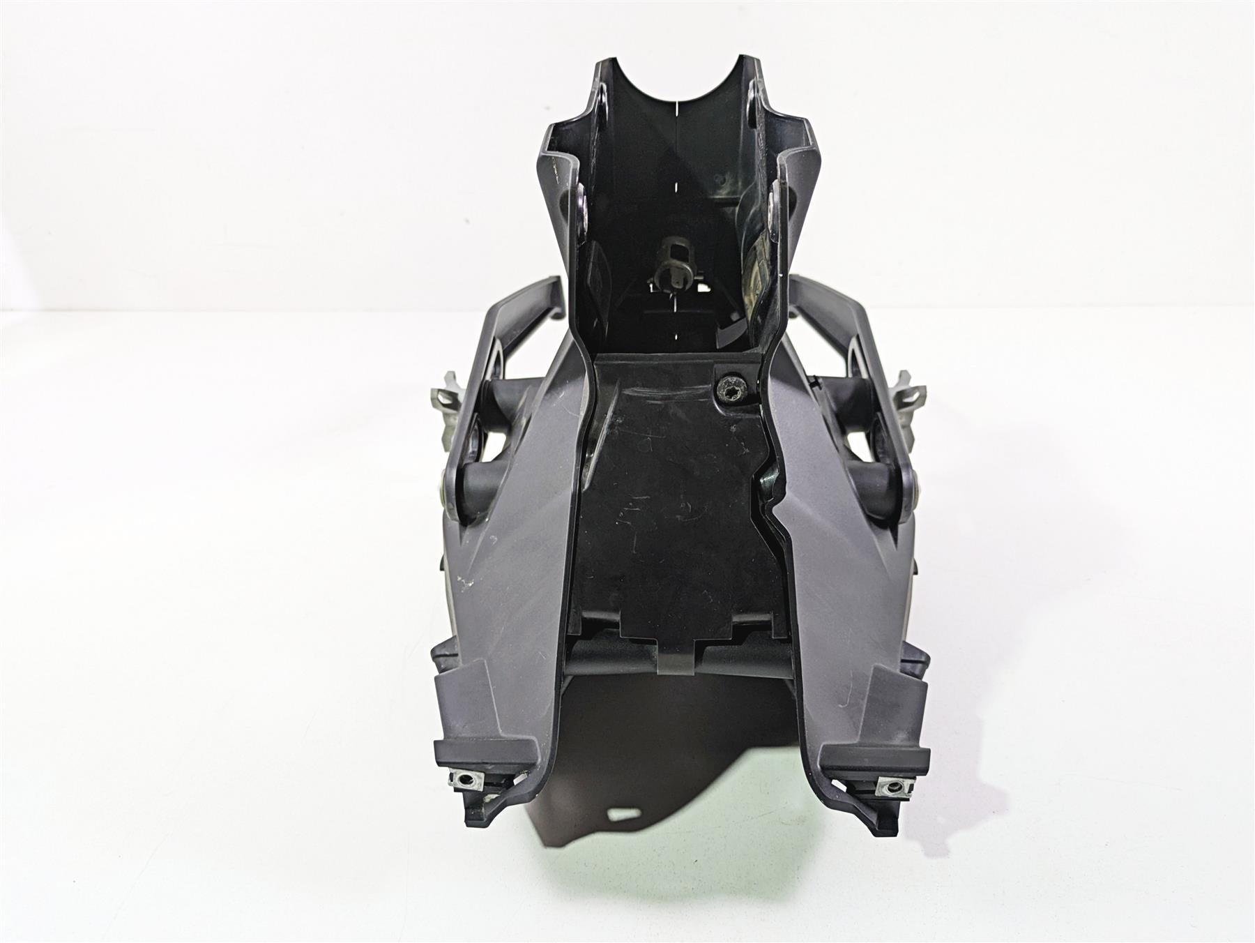 2020 KTM 1290 Super Adventure R Headlight Mask Holder Carrier Stay 6071401110033 {{ shop.shopifyCountryName }} - Mototech271