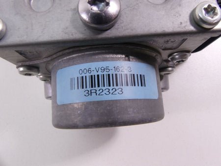 2017 Triumph Daytona 675R Abs Brake Module Module T2021488 {{ shop.shopifyCountryName }} - Mototech271