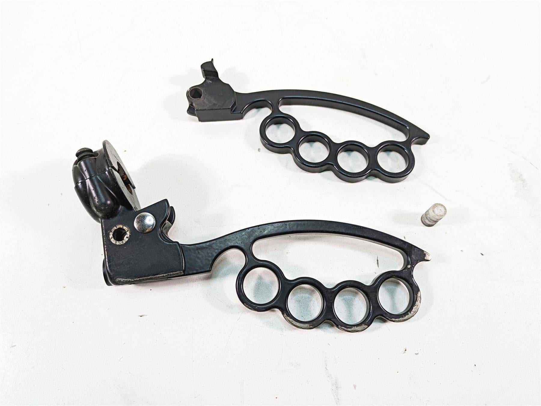 2009 Harley FXDF Dyna Fat Bob Clutch Perch & Brass Knuckle Lever Set 38608-96