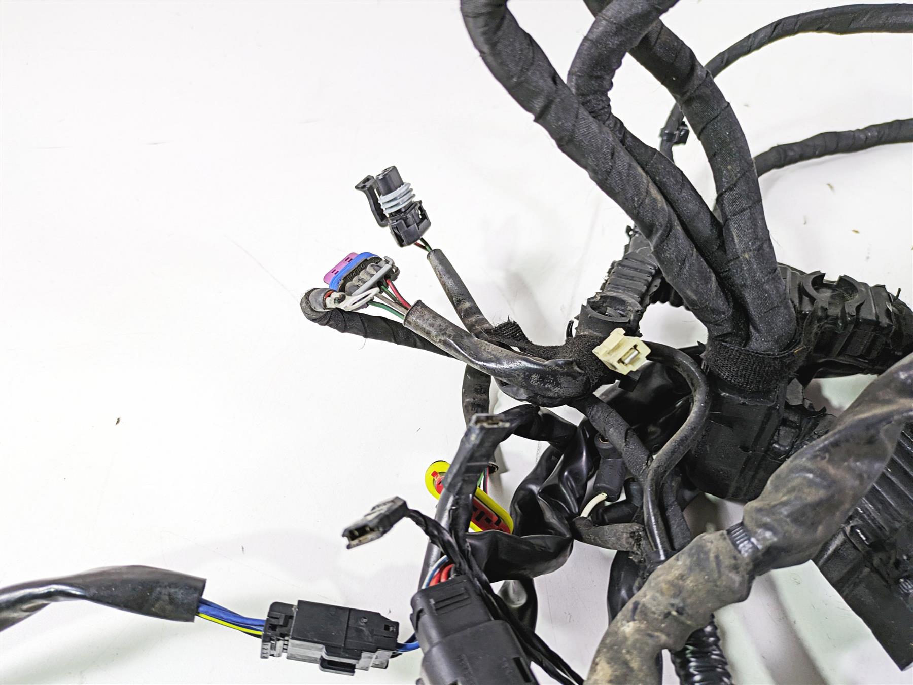 2012 Harley FLD Dyna Switchback Main Wiring Harness Loom -No Cuts 71072-12A {{ shop.shopifyCountryName }} - Mototech271
