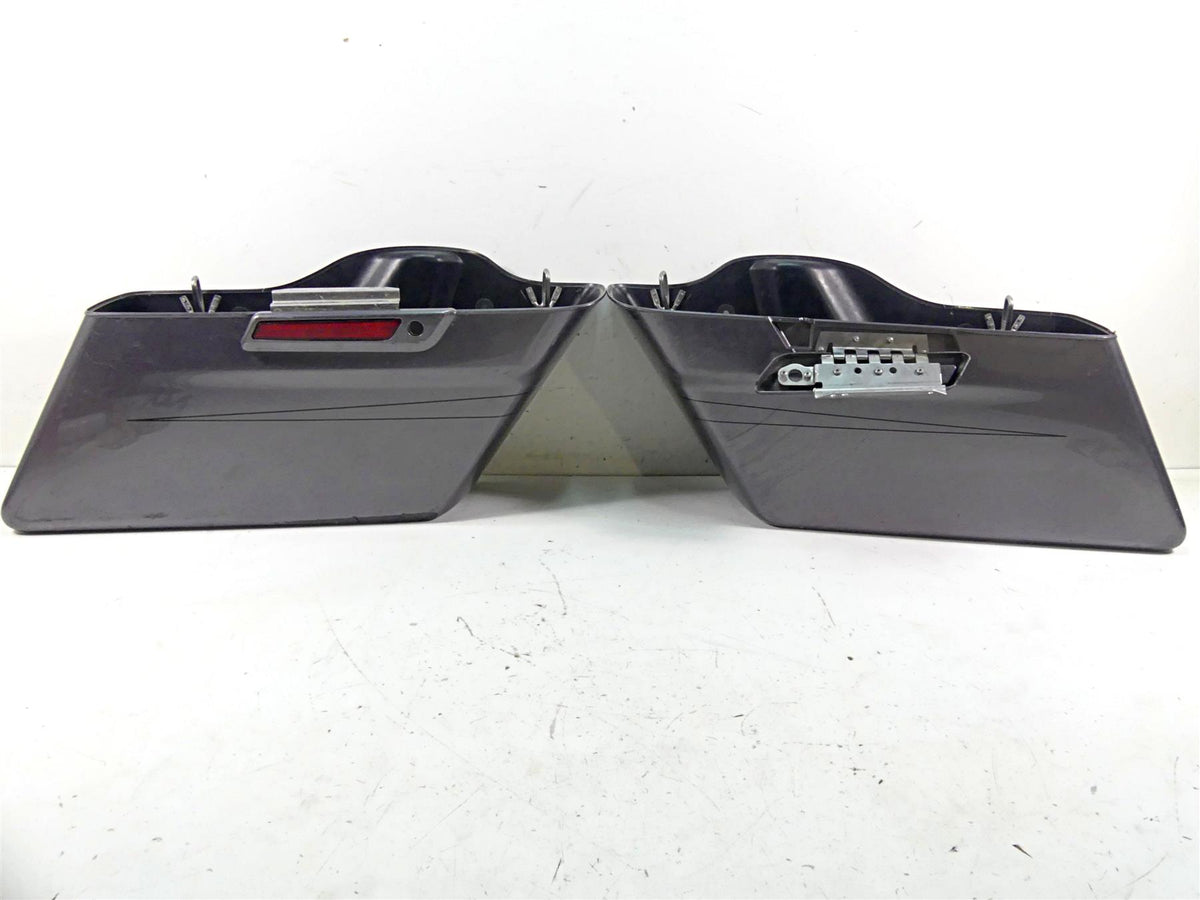 2015 Harley Touring FLHXS Street Glide Lower Saddlebag Set -Read 90200412 {{ shop.shopifyCountryName }} - Mototech271