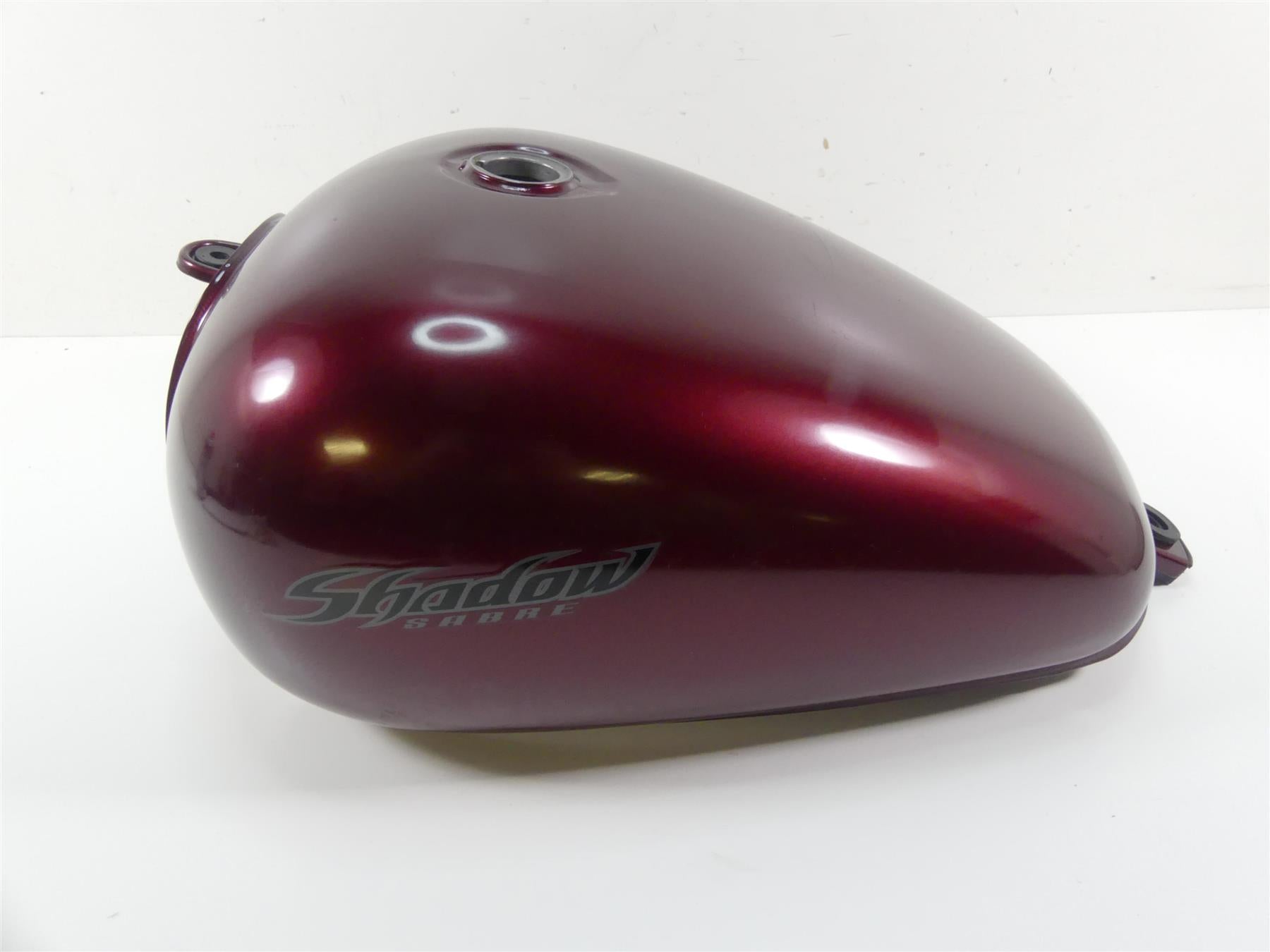 2007 Honda VT1100 C2 Shadow Fuel Gas Petrol Tank - No Dents 17520-MCK-A80 {{ shop.shopifyCountryName }} - Mototech271