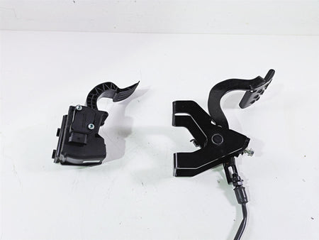 2023 Kawasaki Teryx KRX KRF 1000 C Foot Brake Accelerator Pedal Set 39075-0033 {{ shop.shopifyCountryName }} - Mototech271