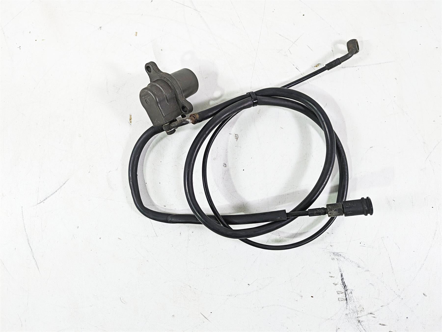2004 BMW R1150GS R21 24mm Clutch Slave Cylinder & Line 21522335061 {{ shop.shopifyCountryName }} - Mototech271