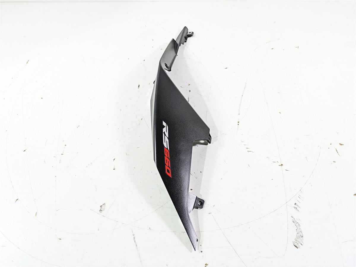 2021 Aprilia RS660 Left Rear Tail Cover Fairing Plastic Cowl 2B006648 {{ shop.shopifyCountryName }} - Mototech271