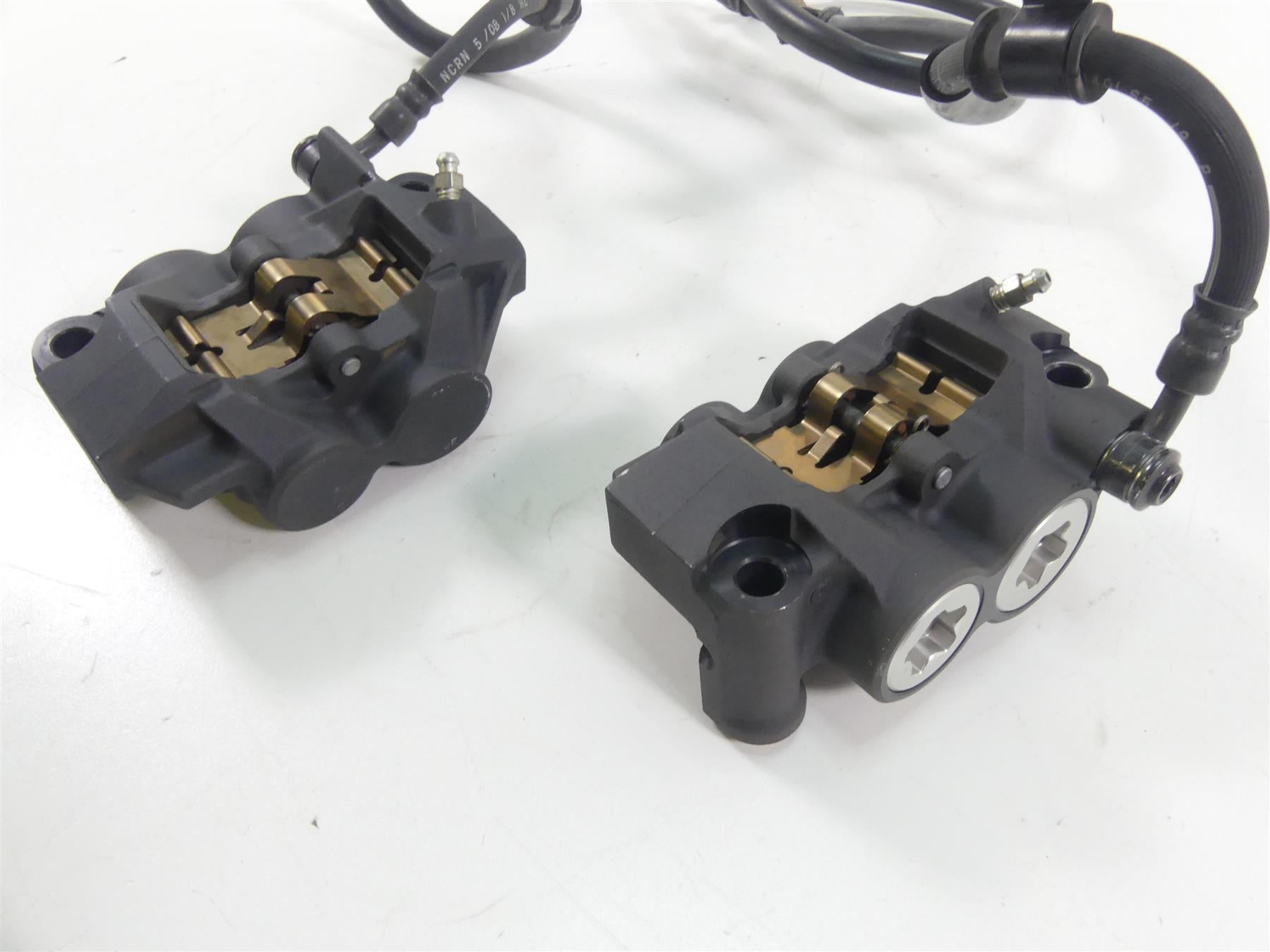 2009 Yamaha XV1700 Road Star Warrior Front Brake Caliper Set 5PX-2580T-10-00 {{ shop.shopifyCountryName }} - Mototech271