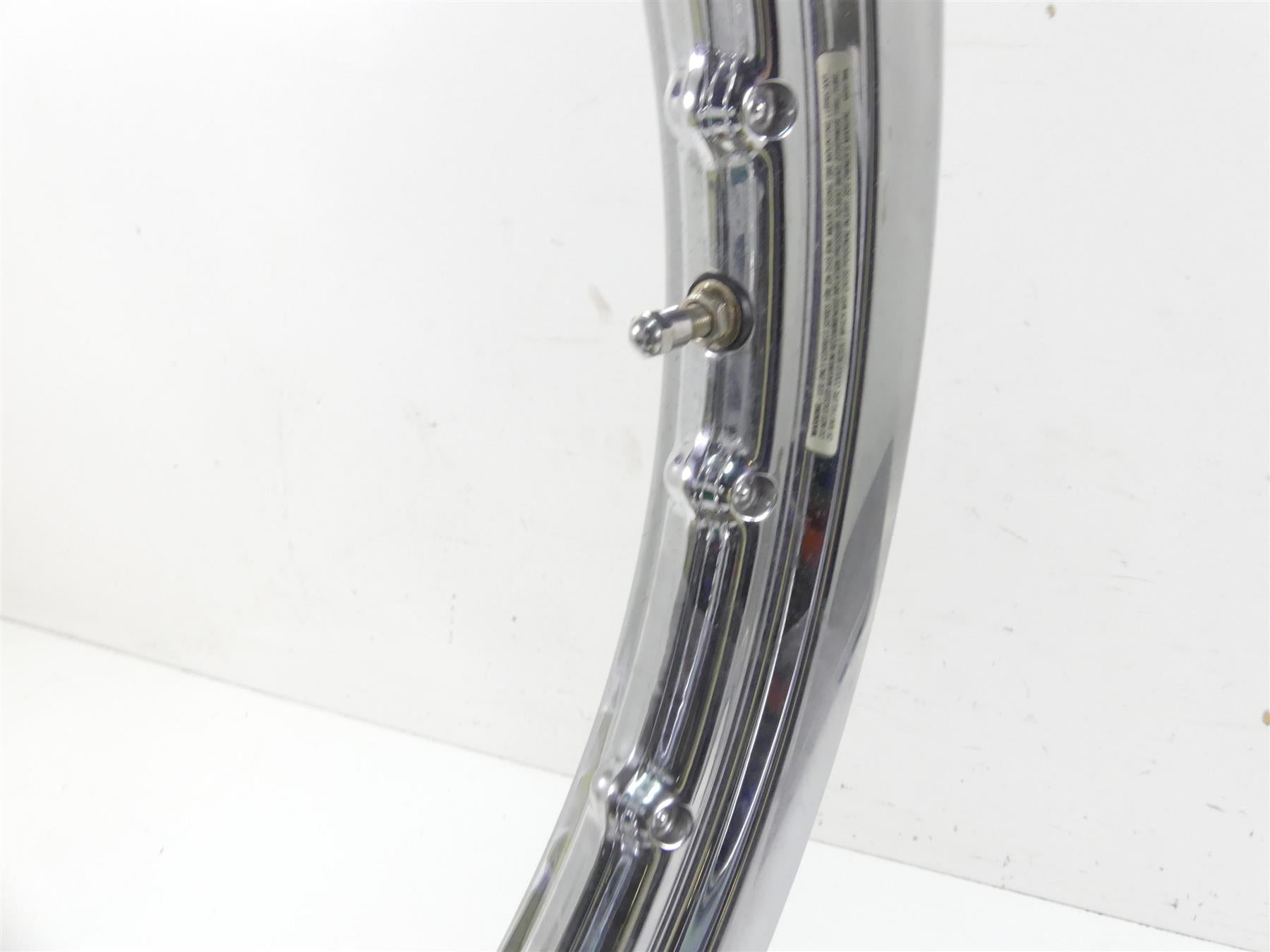 2004 Harley Softail FXSTD SE CVO Deuce Front Chrome Wheel Rim 21x2.15 44624-03 {{ shop.shopifyCountryName }} - Mototech271