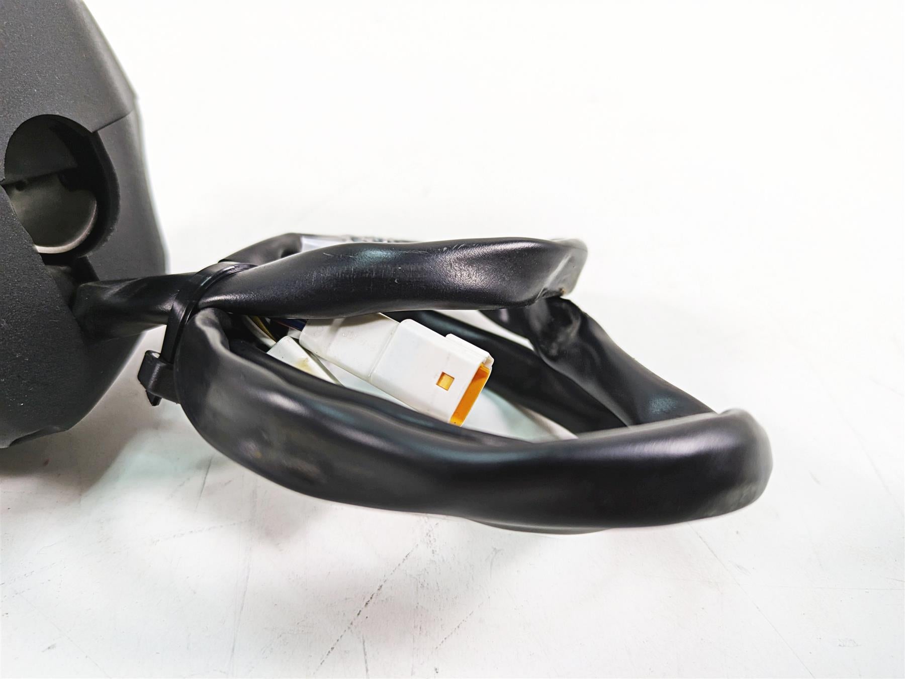 2018 KTM 1090 Adventure R Left Hand Turn Signal Control Switch 60311070100 {{ shop.shopifyCountryName }} - Mototech271