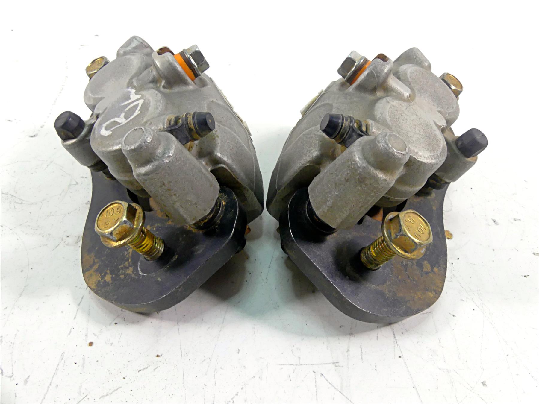 2021 Can Am Maverick Sport 1000R XRC Rear Brake Caliper Set 705601889 705601890 {{ shop.shopifyCountryName }} - Mototech271