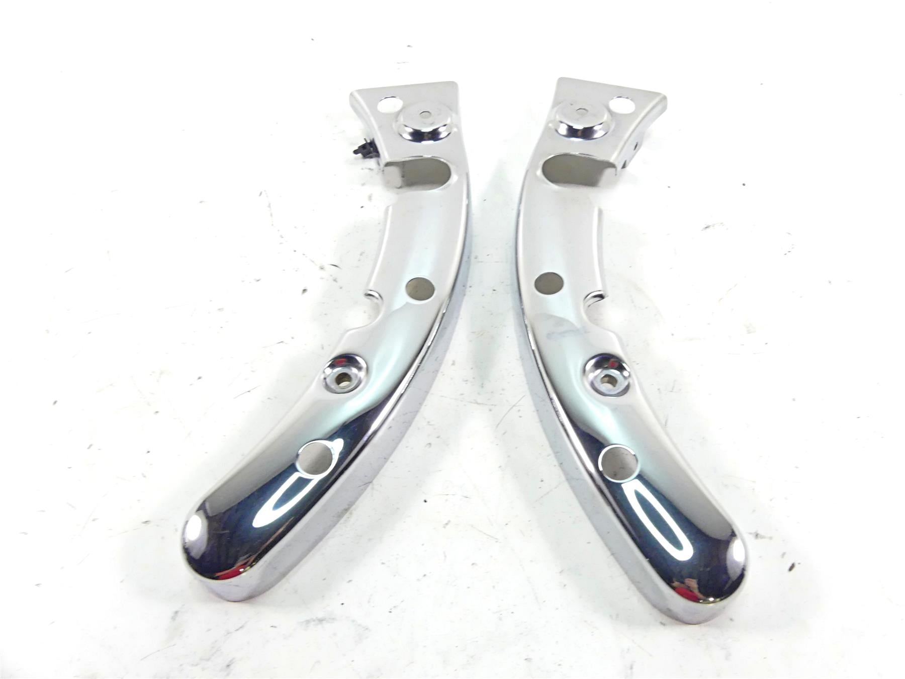 2011 Harley Touring FLTRX Road Glide Rear Subframe Chrome Struts 47502-09A {{ shop.shopifyCountryName }} - Mototech271