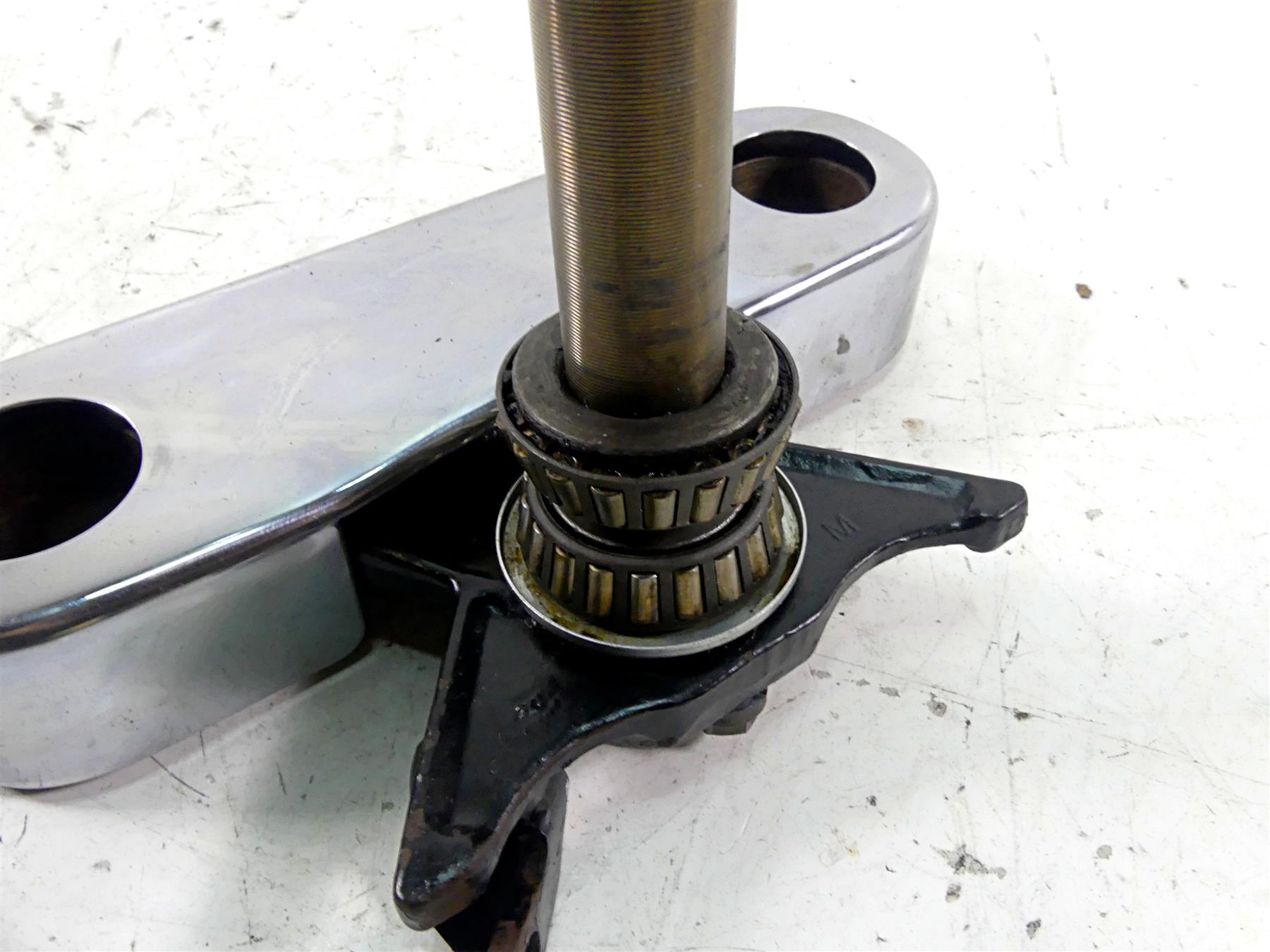 1979 Harley Sportster XLS1000 Roadster Upper & Lower Triple Tree 35mm 45703-78 {{ shop.shopifyCountryName }} - Mototech271