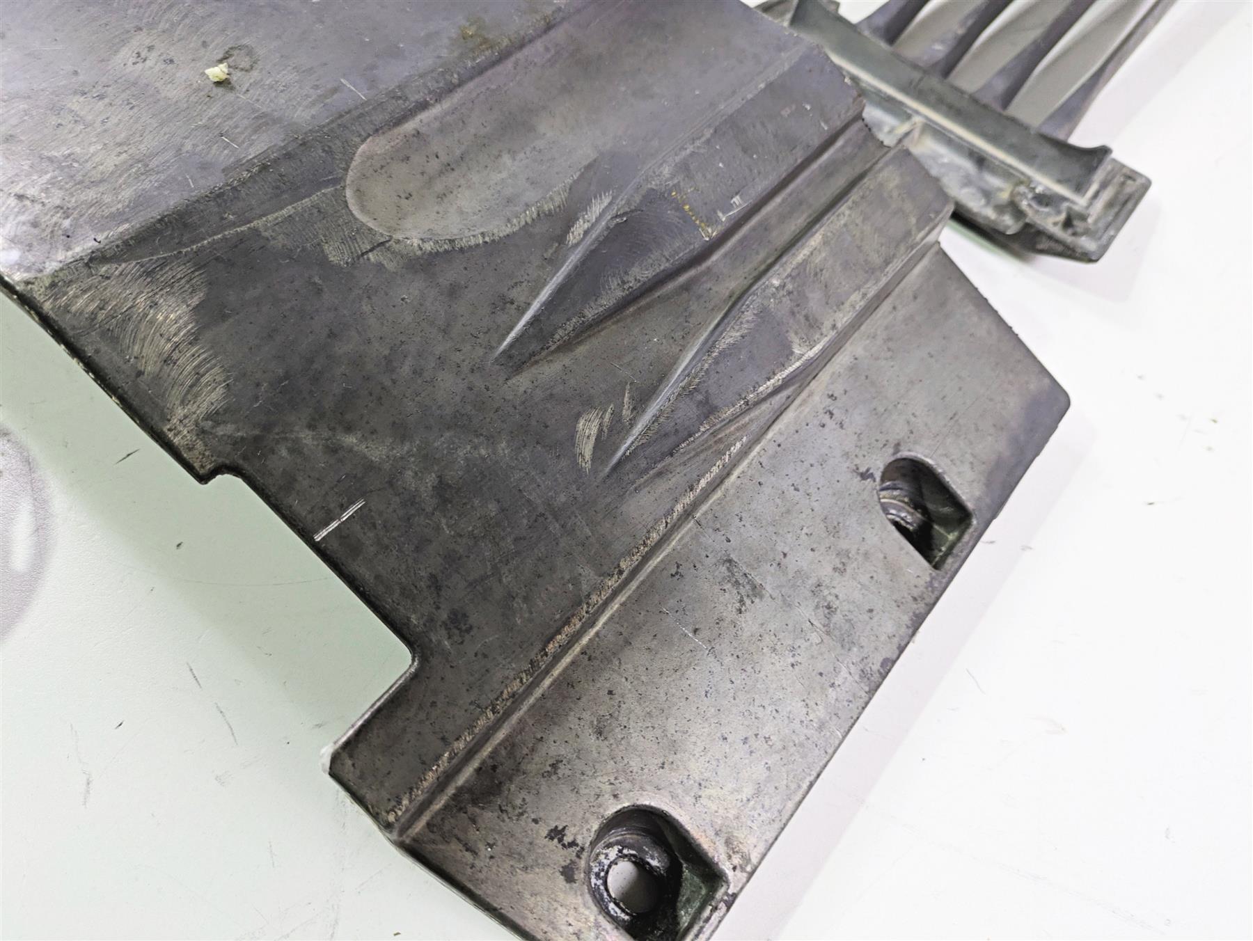 2006 Yamaha GP1300R Waverunner Lower Skid Riding Plate Set F1G-U273B-00-00 {{ shop.shopifyCountryName }} - Mototech271