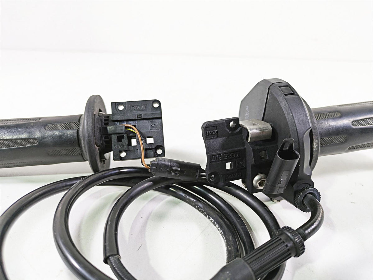 2012 BMW R1200R K27 Left Right Heated Hand Grip Set 61317727067 61317695470 {{ shop.shopifyCountryName }} - Mototech271