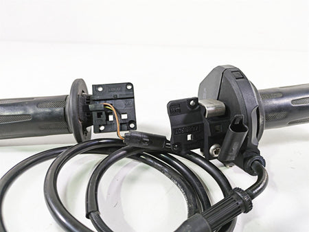 2012 BMW R1200R K27 Left Right Heated Hand Grip Set 61317727067 61317695470 {{ shop.shopifyCountryName }} - Mototech271