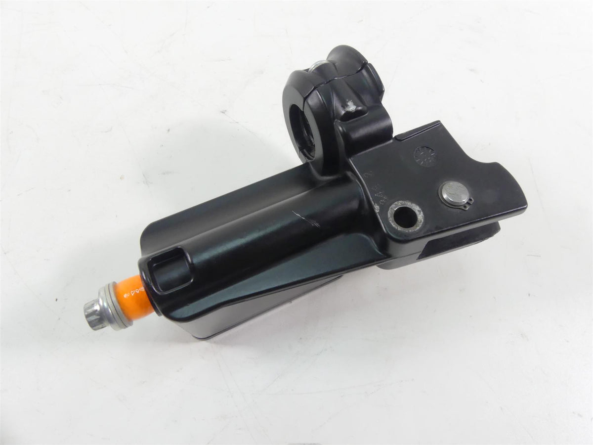 1993 Harley Dyna FXDL Low Rider Front Brake Master Cylinder 11/16 45013-93 {{ shop.shopifyCountryName }} - Mototech271
