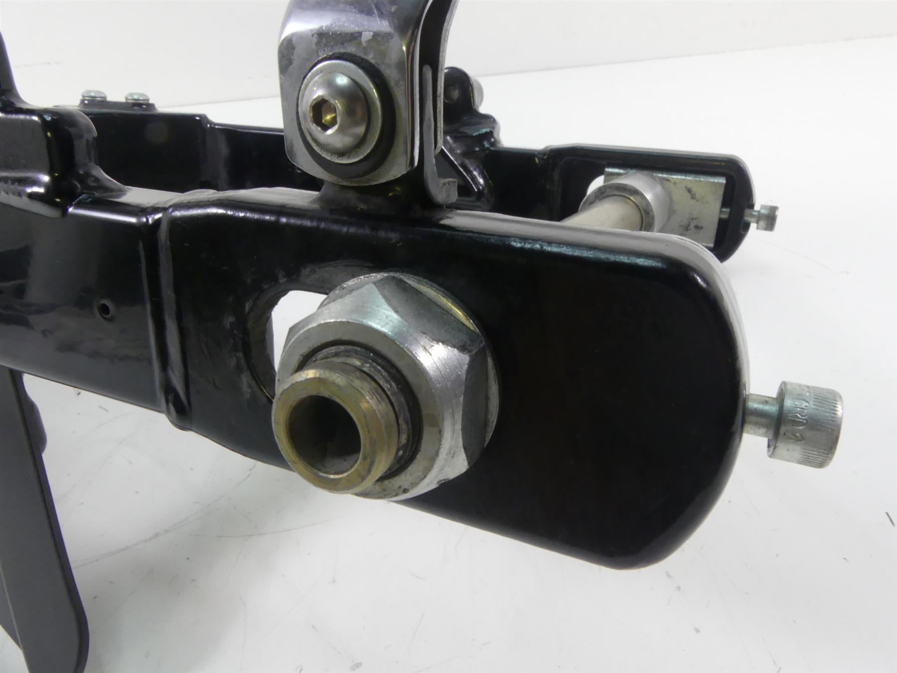 2009 Harley FXDF Dyna Fat Bob Rear Swingarm Swing Arm + Axle & Guard 47820-06 {{ shop.shopifyCountryName }} - Mototech271