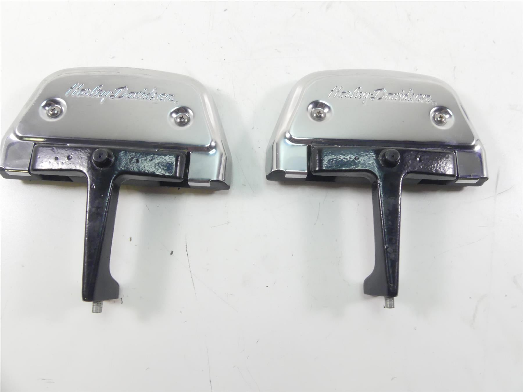 1999 Harley Touring FLHTCUI Electra Glide Rear Passenger Floor Boards 52719-93B {{ shop.shopifyCountryName }} - Mototech271