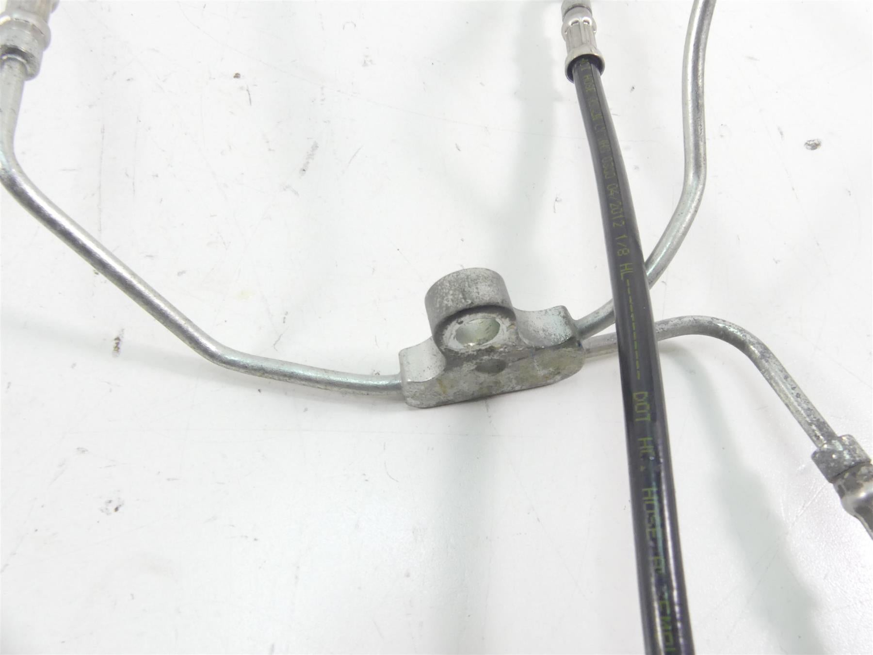 2012 Harley Touring FLHTK Electra Glide Front Abs Brake Line Set 40612-09 {{ shop.shopifyCountryName }} - Mototech271