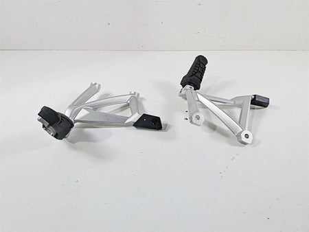 2016 BMW R1200 GS K50 Rear Passenger Footpeg Set 46718528793 46718528794 {{ shop.shopifyCountryName }} - Mototech271