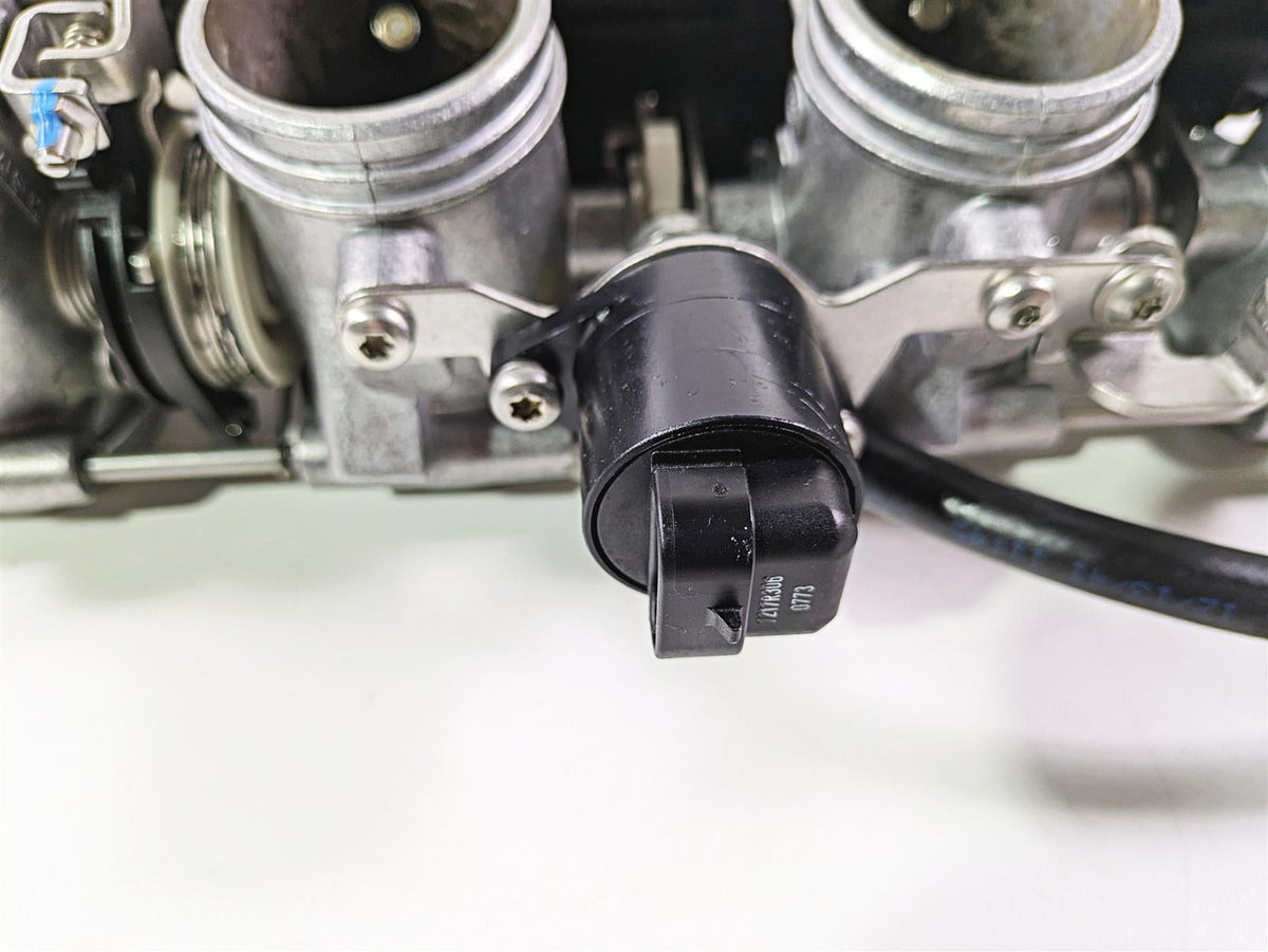 2014 BMW K1300S K40 Throttle Body Bodies Fuel Injectors Set 13547712156 {{ shop.shopifyCountryName }} - Mototech271