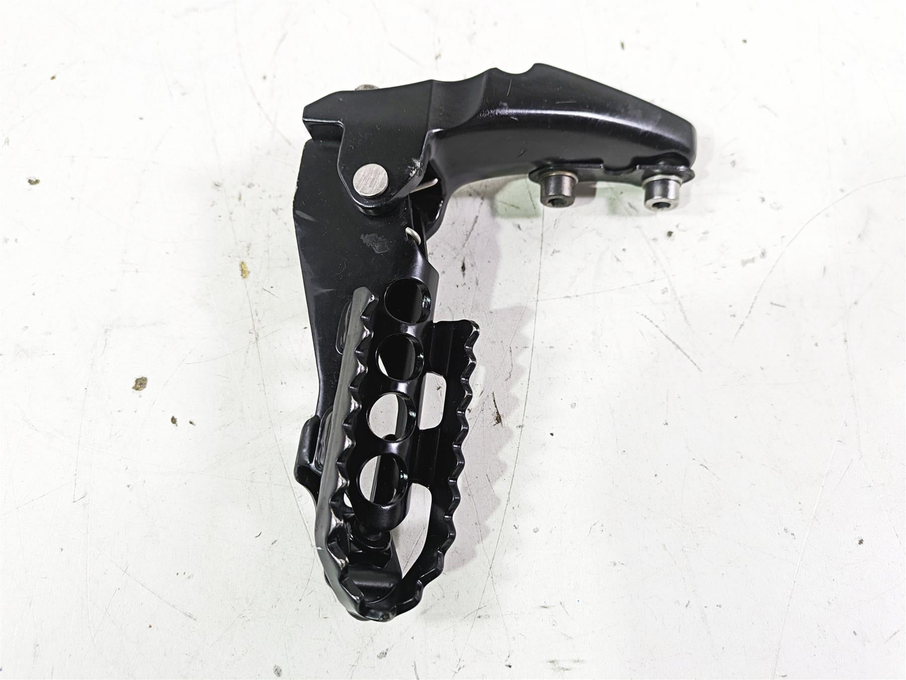 2020 Triumph Street Scrambler 900 Left Rider Footpeg Foot Peg T2082356 {{ shop.shopifyCountryName }} - Mototech271