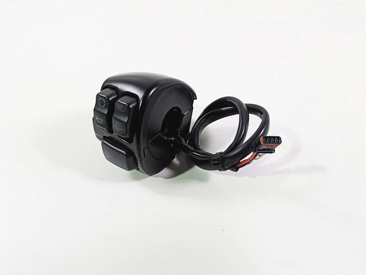 2019 Harley Softail FXDR 114 Left Hand Light Control Switch 71500292 {{ shop.shopifyCountryName }} - Mototech271