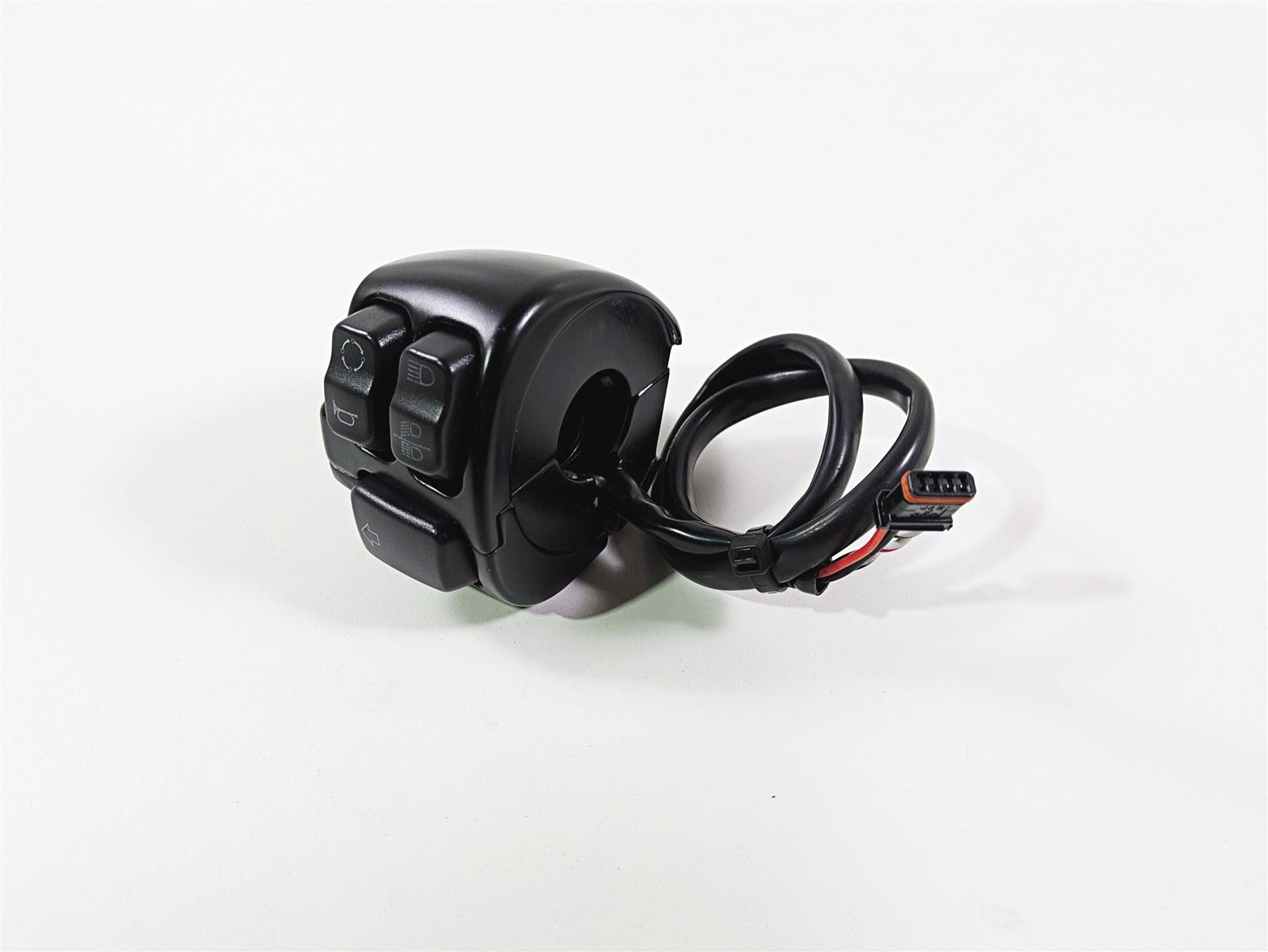 2019 Harley Softail FXDR 114 Left Hand Light Control Switch 71500292 {{ shop.shopifyCountryName }} - Mototech271