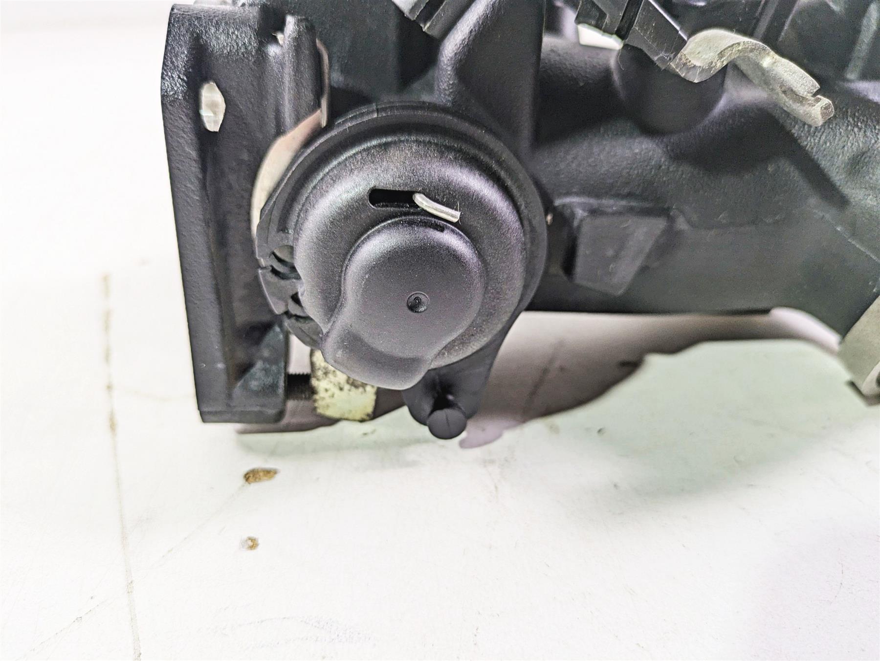 2009 Harley FXCWC Softail Rocker Throttle Body Fuel Injection 27708-06 27618-06 {{ shop.shopifyCountryName }} - Mototech271