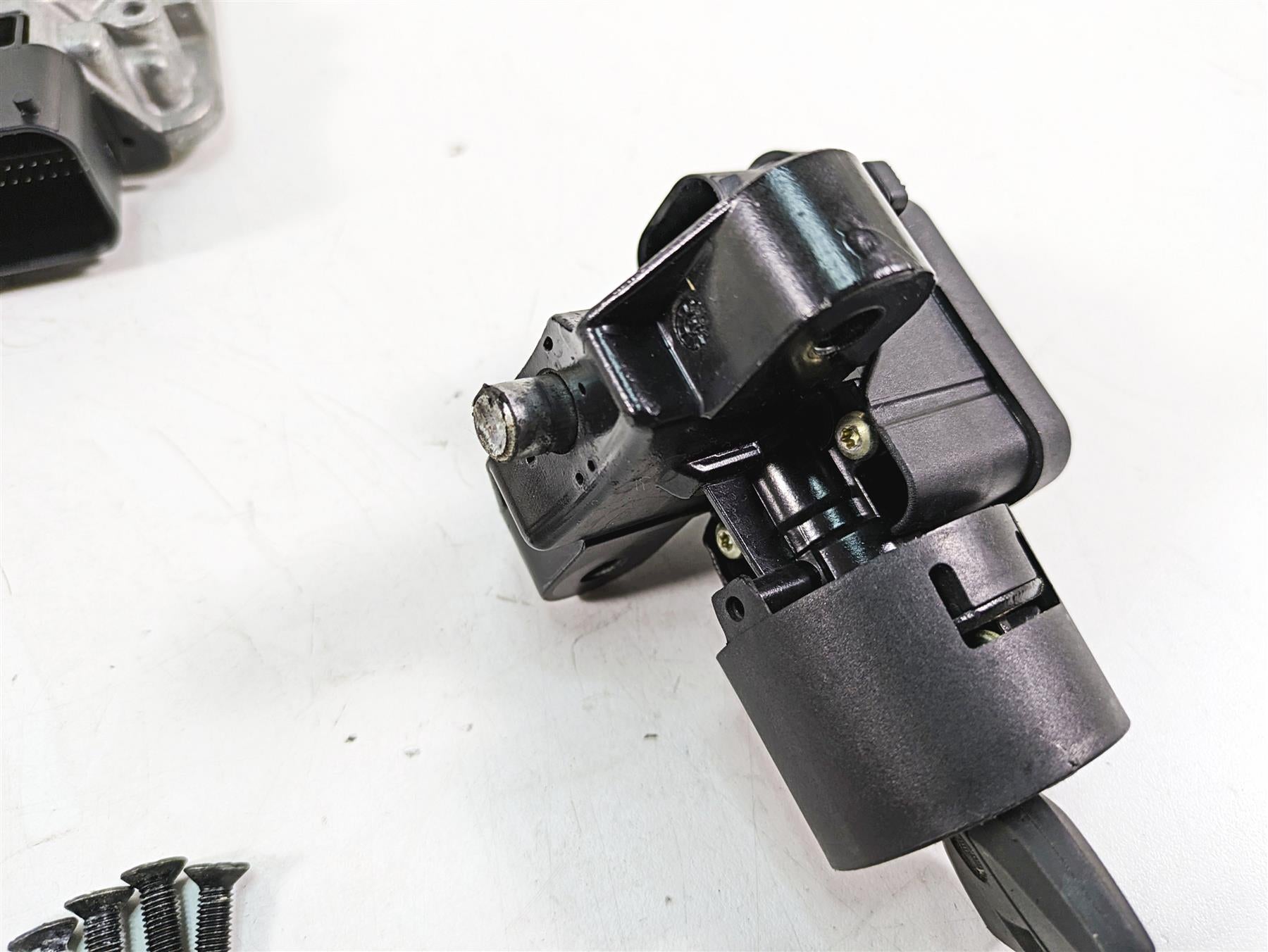 2015 BMW S1000RR K46 Cdi Ecm Ignition Switch Immobilizer Set 13618559224 8546129 {{ shop.shopifyCountryName }} - Mototech271