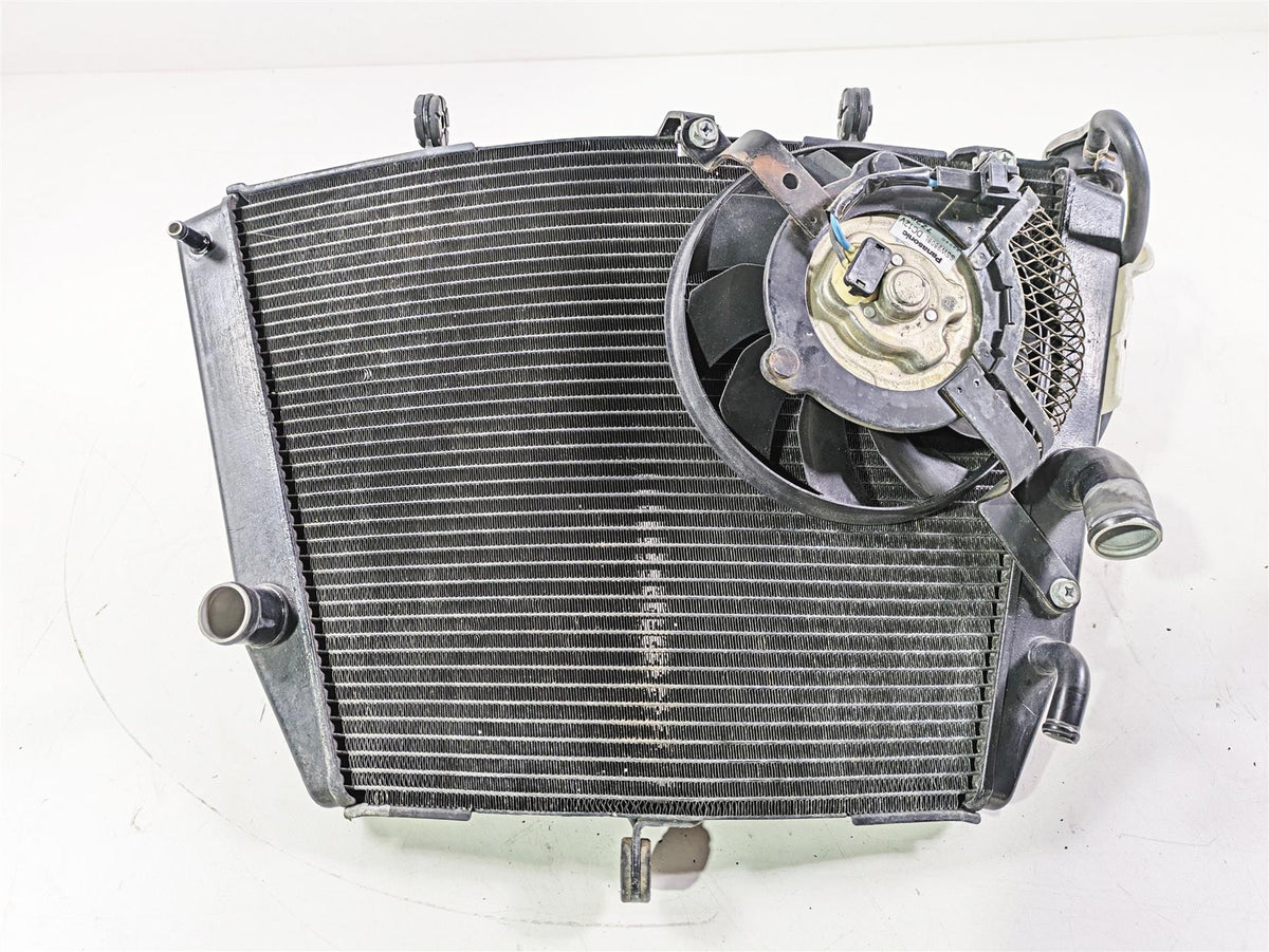 2008 Suzuki GSXR600 Radiator Fan Reservoir Set - No Leaks 17710-01H10 {{ shop.shopifyCountryName }} - Mototech271