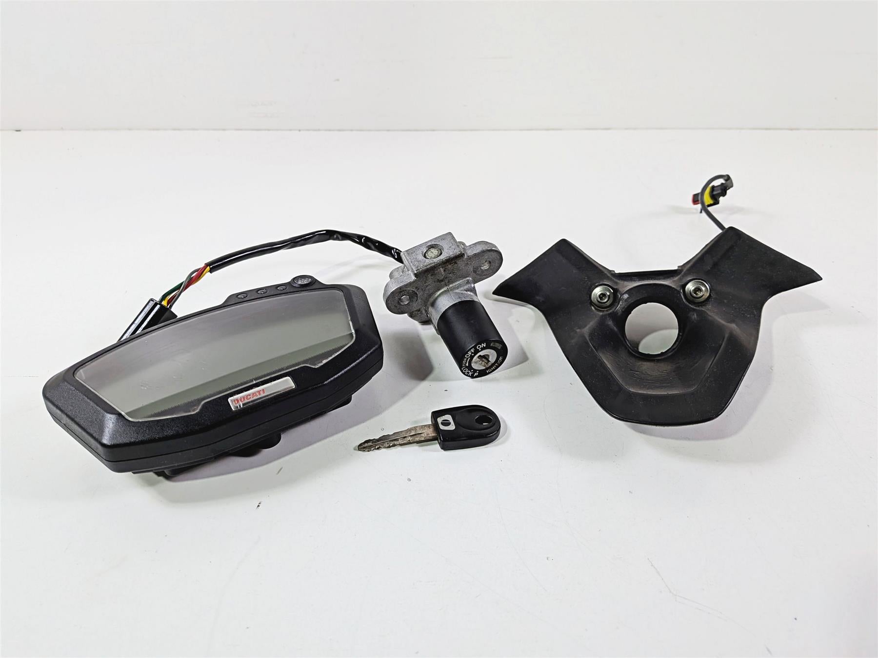 2008 Ducati 1098 SBK Speedometer Ignition Switch Key Set 40610602A 59820541A-Mototech271
